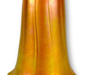 Lundberg Studios Iridescent Glass Lamp Shade