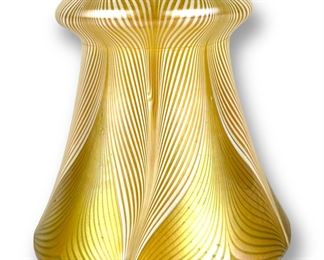 Quezal Pulled Feather Glass Lamp Shade