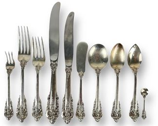 (137 pc) Wallace Grand Baroque Flatware Set