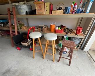 Misc household items, stools
