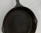 wcast iron skillet4441 t