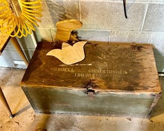 military travel crate