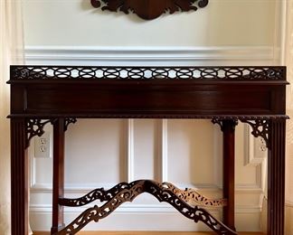 Kittenger Table with Reticulated Edge