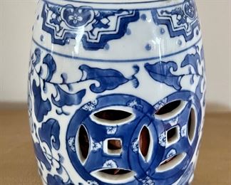 Potpourri Garden Stool