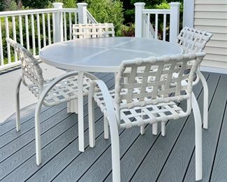 Brown Jordan Table & (4) Armchairs