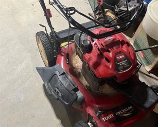 Toro Recycler 22" 190cc Self-Propelled Lawnmower. 