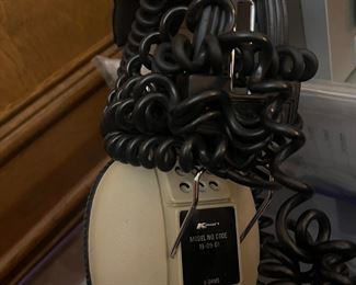 KMart Model 19-09-01 Stereo Volume Control Headphones.  