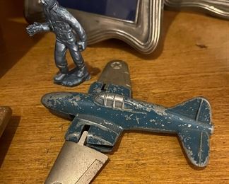 Vtg. 1957 Hubley Kiddie Toy - Die-Cast Blue & Silver.