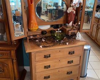 Antique bat wing mirrored chest of drawers