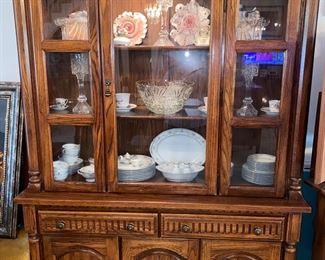 China cabinet with dental molding detail