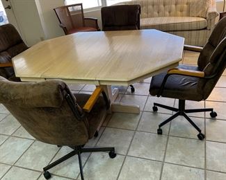 Pedestal Dining Table, 4 Swivel Chairs