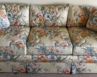 Hickorycraft Quilted Floral Sofa and Loveseat