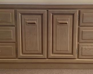 Vintage Drexel Dresser w 3-Part Mirror