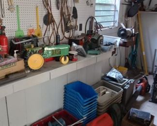John Deere lawn tractor, misc. tools, ...