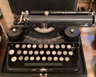 Underwood typewriter 