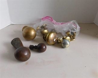 Antique Brass Door Knobs & Hardware