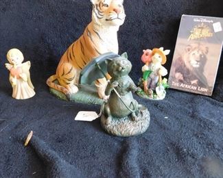 MU Fans! Tabletop Tiger Statue & Friends