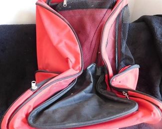 Pet Carrier w/ Adjustable Straps