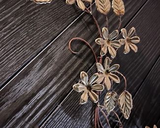 lots of MCM decor…