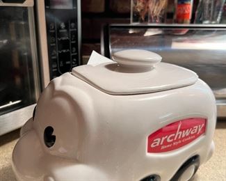 Archway Cookie Jar