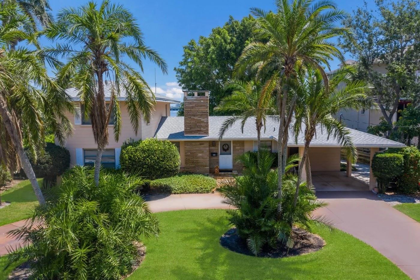 Manatee River Waterfront Home in Bradenton, FL starts on 6/10/2023