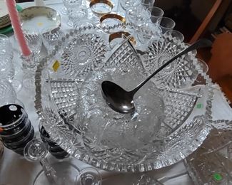Huge punchbowl on stand with full set of matching glasses and ladle