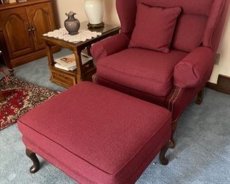 Wingback chair w/matching ottoman