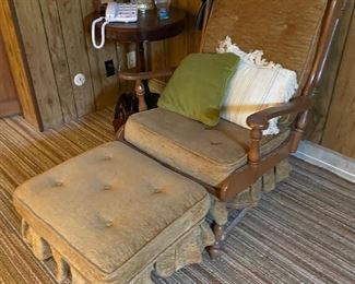 Matching rocker w/ footstool