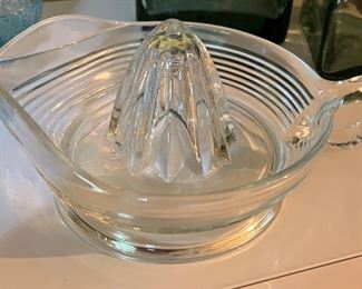 Gorgeous Pyrex juicer, c. 1950s-1960s.