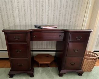 MAHOGANY VANITY WITH MIRROR