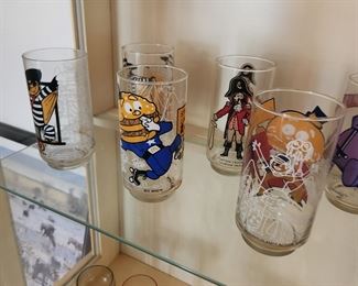 McDonalds collectible glasses Circa 1970 Ronald McDonald, Hamburglar, Mayor McCheese, Captain Crook, Big Mac, Grimace