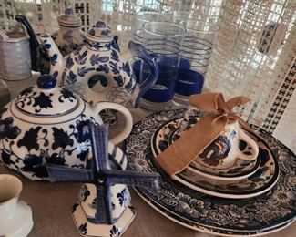 Blue and white chinaware