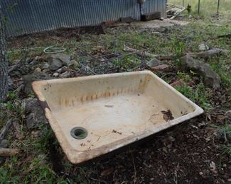 Cast iron sink