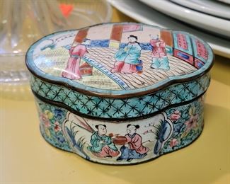 Enameled Chinese box