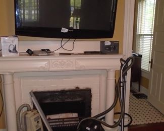 Several nice vacuum cleaners