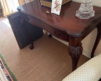 Beautiful Empire Game Table