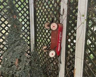 Radio flyer wagon