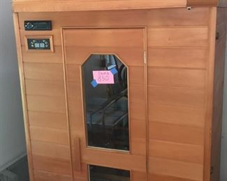 Easy to dismantle and put together sauna