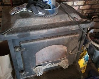 Nashua cast iron wood burner This item will need to be removed from existing home. Please bring help and tools to remove item. Must schedule an appointment for pickup. $2000 OBO