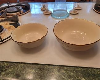 Two gold trimmed bowls $5