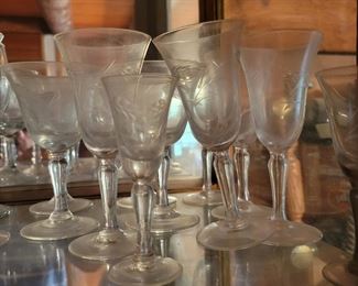 Glassware wine lot $8