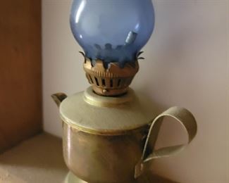 Oil Lamp 3a $6