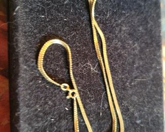 Gold chain $15