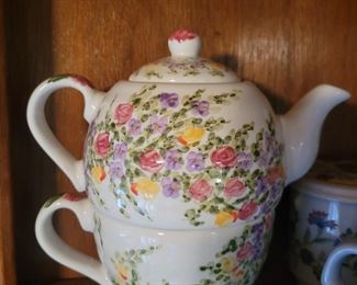 Spring Garden Tea pot, mug $12