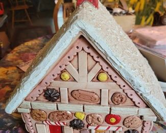 Log cabin Cookie Jar $15
