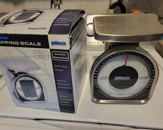 Shipping Scale $15