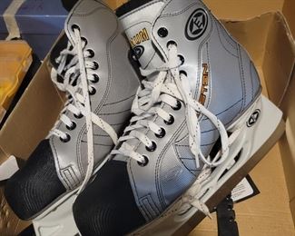 Easton Ice Skates $40