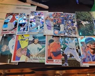 Mixed Baseball card lot $10