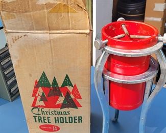 Vintage Tree Holder $20