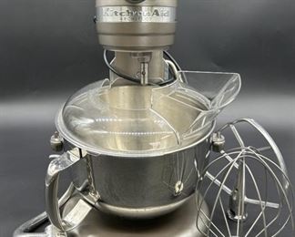 Kitchen Aid Architect Stainless 6qt Stand Mixer
With Attachments and Cover